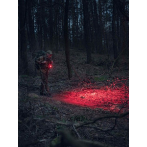 Фонарь Armytek Wizard C2 WR теплый свет - в работе