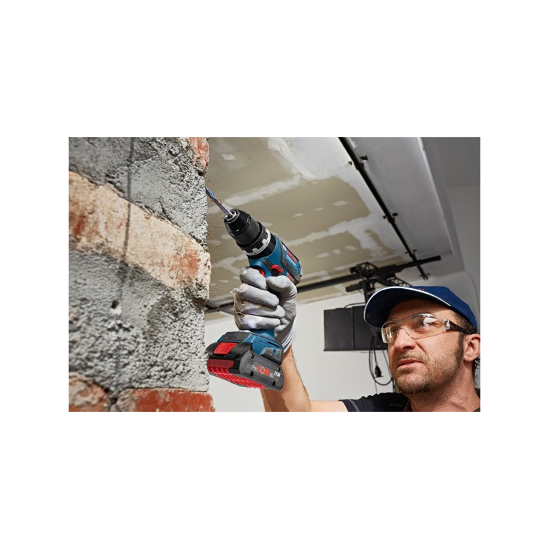 Аккумулятор с зарядным устройством Bosch ProCORE 18V Li-Ion 18 В 4.0 A·ч в процессе выполнения работ