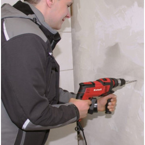 Дрель ударная Einhell TC-ID 1000 E 4259825 в работе