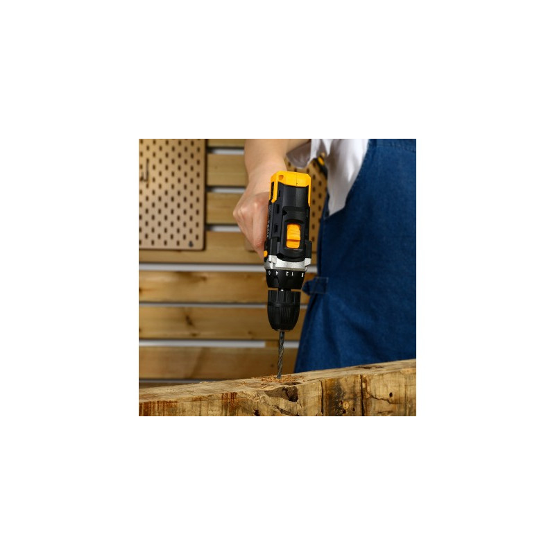 Дрель-шуруповерт Deko Banger Set 3 063-4130 сверление дерева