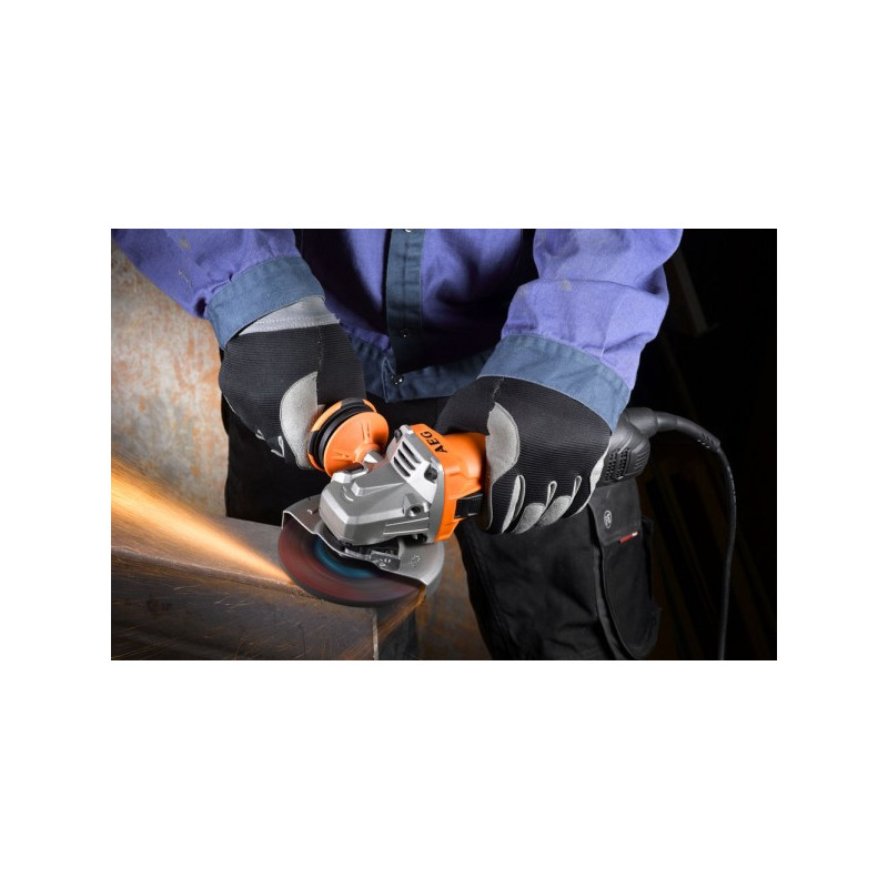 Угловая шлифмашина AEG Powertools WS13-125SXEK 4935451310 шлифует металл