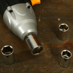 Гайковерт Deko DKIW950 063-4185 вид спереди