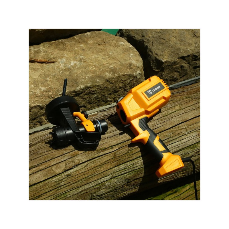 Краскопульт электрический Deko DKSG600 063-4291 в разобранном состоянии