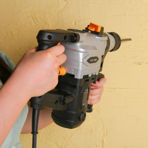 Перфоратор Deko DKH1000W 063-4160 вариант использования