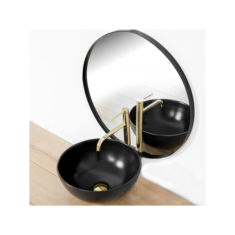 Смеситель Rea Lugano Rea-B5002 золотой сбоку