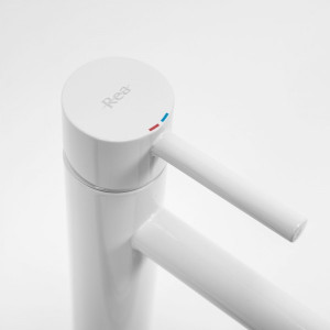 Смеситель Rea Lungo Rea-B4400 белый рычаг