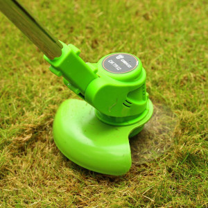 Триммер аккумуляторный Deko DKTR12 063-4232 вблизи