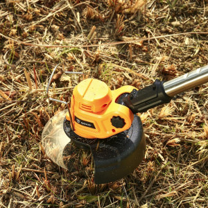 Триммер аккумуляторный Deko DKTR21 063-4239 в интерьере