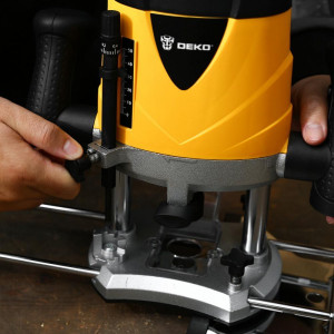 Фрезер Deko DKR1900 063-4222 вблизи
