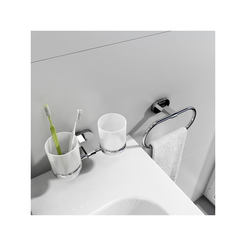 Держатель для полотенца Ravak Chrome X07P190 на стене