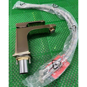 Смеситель Ahti Kerava KA201001 розовое золото комплектация