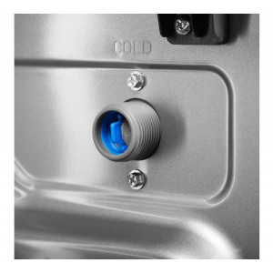 Стиральная машина Maunfeld MFWD14106S04 крепление шланга