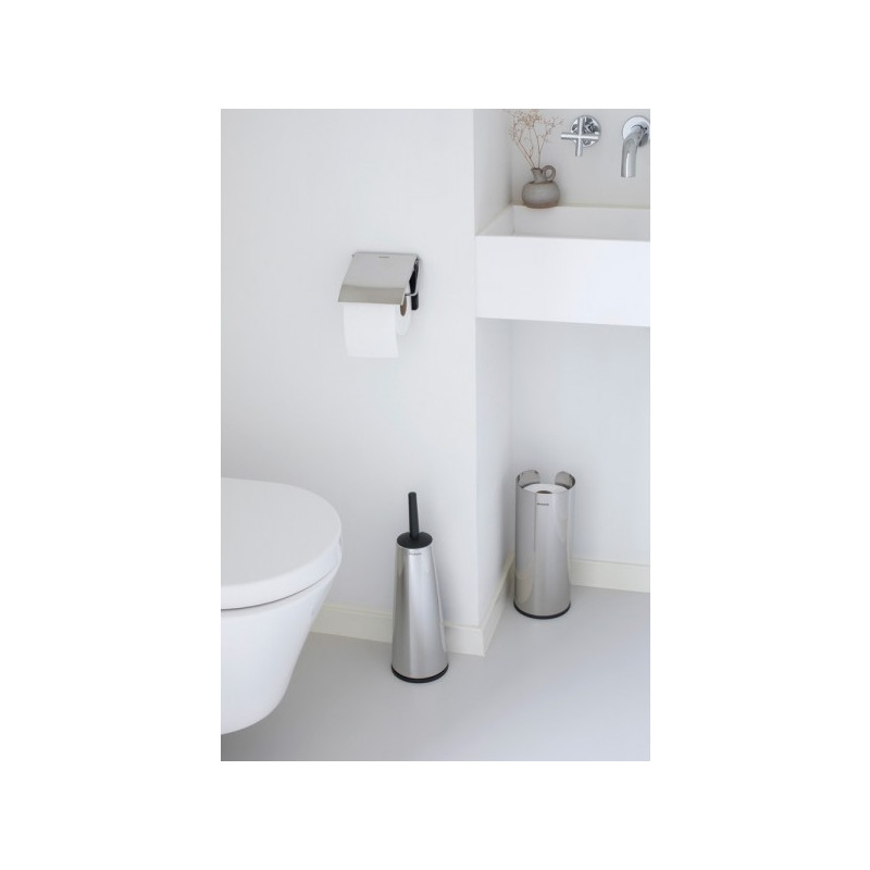 Набор аксессуаров для ванной Brabantia ReNew 280689 стальной полированный (3 предмета) в туалете