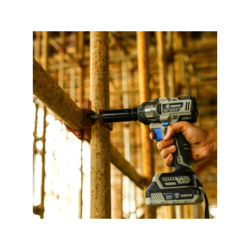 Гайковерт Deko DKIS20 063-4035 закручивание болтов
