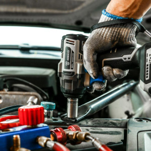 Гайковерт Deko DKIS20 063-4035 закручивание гаек