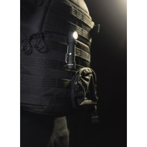 Фонарь Armytek Wizard C2 Pro Nichia Magnet USB на рюкзаке