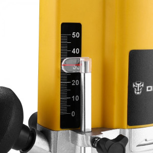 Фрезер Deko DKR1600E Set 063-4221 уровень