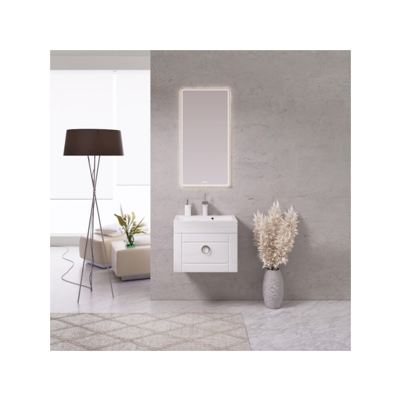 Зеркало Aqwella UM 50х100 на стене