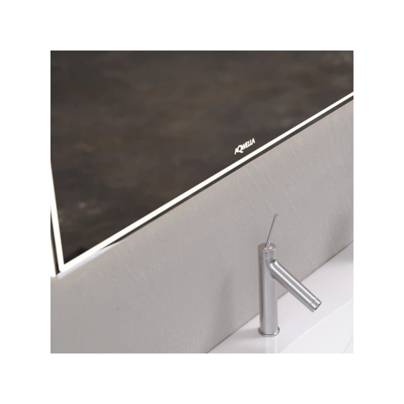 Зеркало Aqwella UM 80х65 вблизи