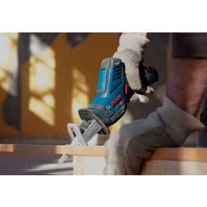 Сабельная пила Bosch GSA 12V-14 Professional 060164L902 (без АКБ) для резки дерева