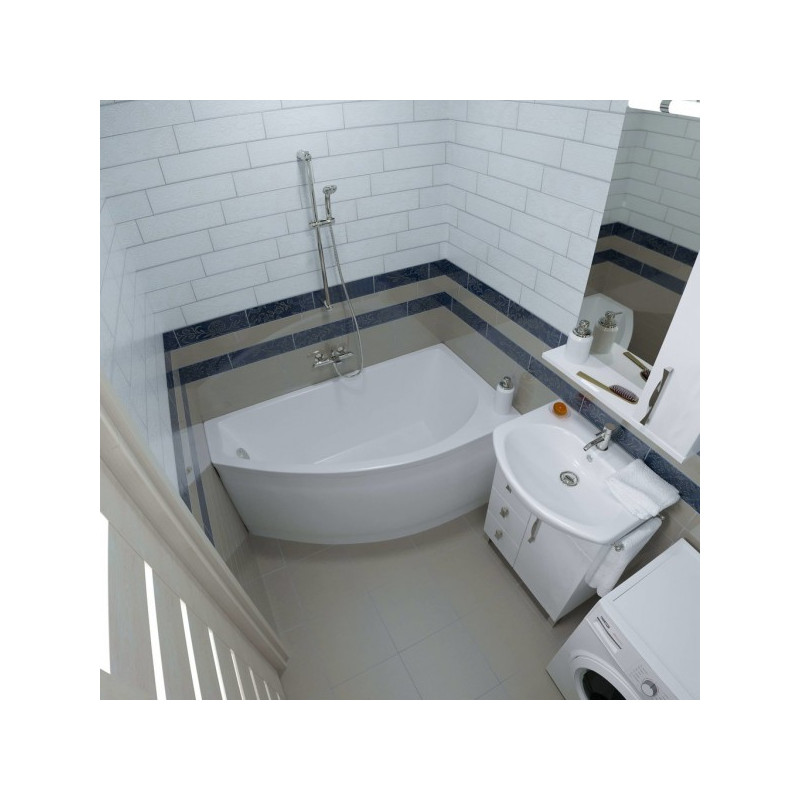 Ванна акриловая Triton Бэлла 140x75 L (с каркасом, сифоном, экраном) вид сбоку