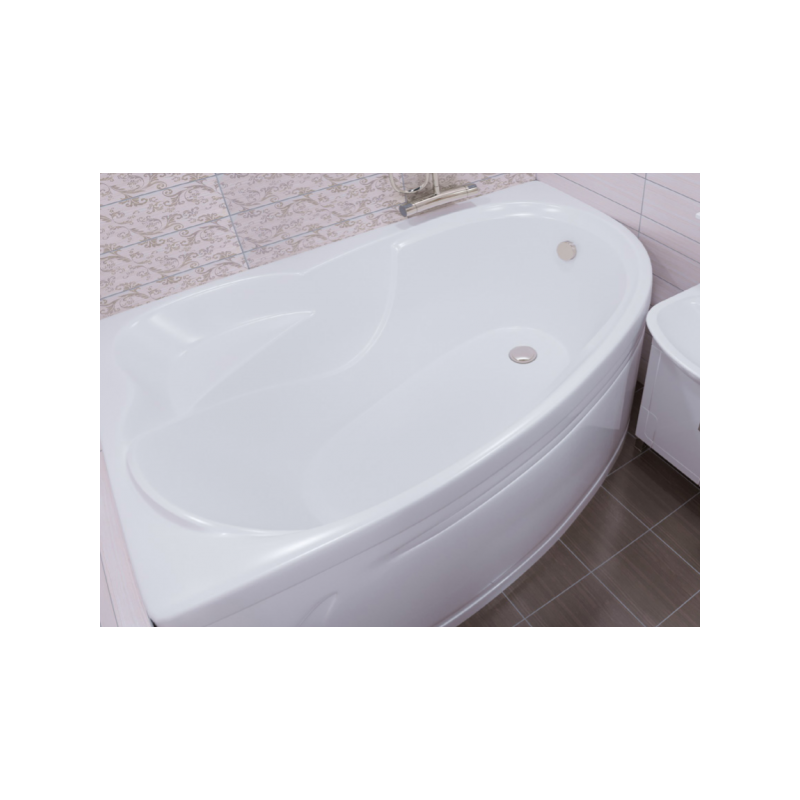 Ванна акриловая Triton Кайли 150x100 R (с каркасом, сифоном, экраном) вблизи