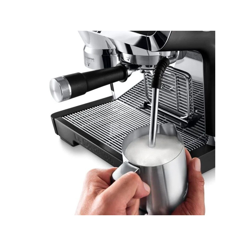 Кофеварка DeLonghi EC 9355 BM пенка