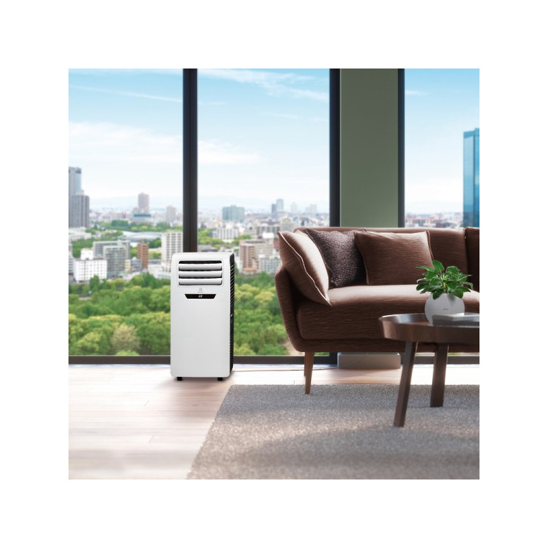 Мобильный кондиционер Electrolux EACM-12 FM/N3 в интерьере