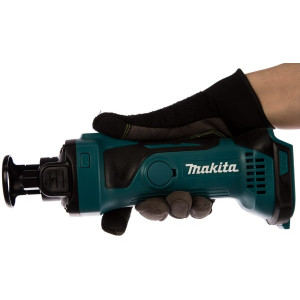 Фрезер Makita DCO180Z (без АКБ) в руке