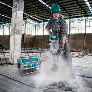 Отбойный молоток Total TH215002 в интерьере