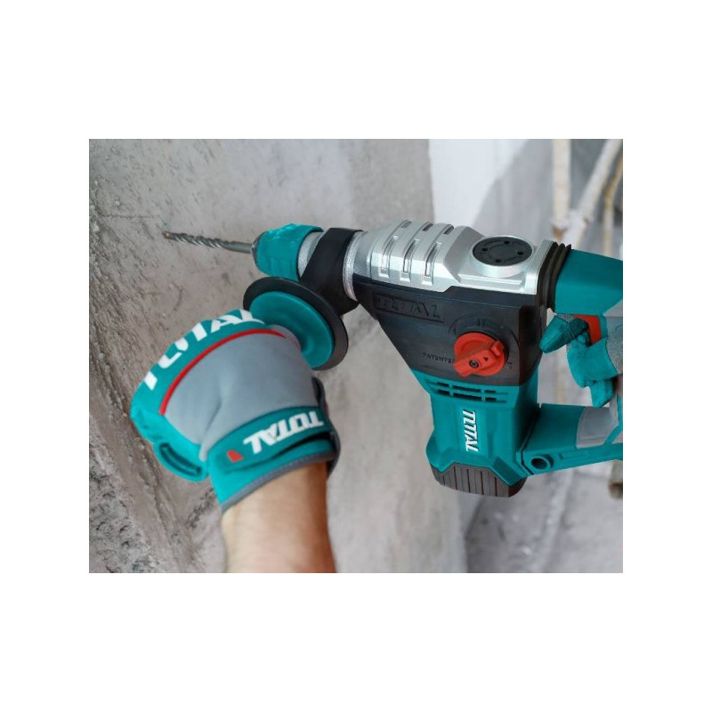 Перфоратор Total TH1153236 в интерьере