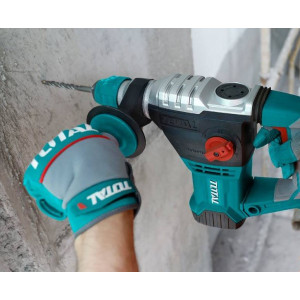Перфоратор Total TH1153236 в интерьере