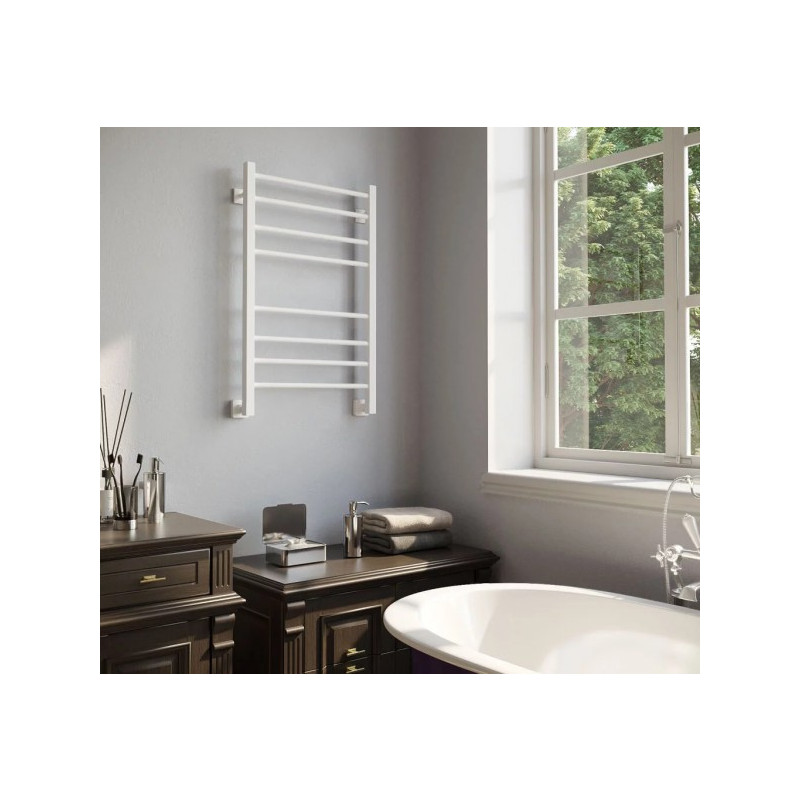 Полотенцесушитель Stinox Classic 500x800 НП (1/2") с полочкой белый матовый в интерьере