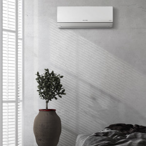 Сплит-система Royal Thermo Siena DC RTSI-12HN8 в интерьере