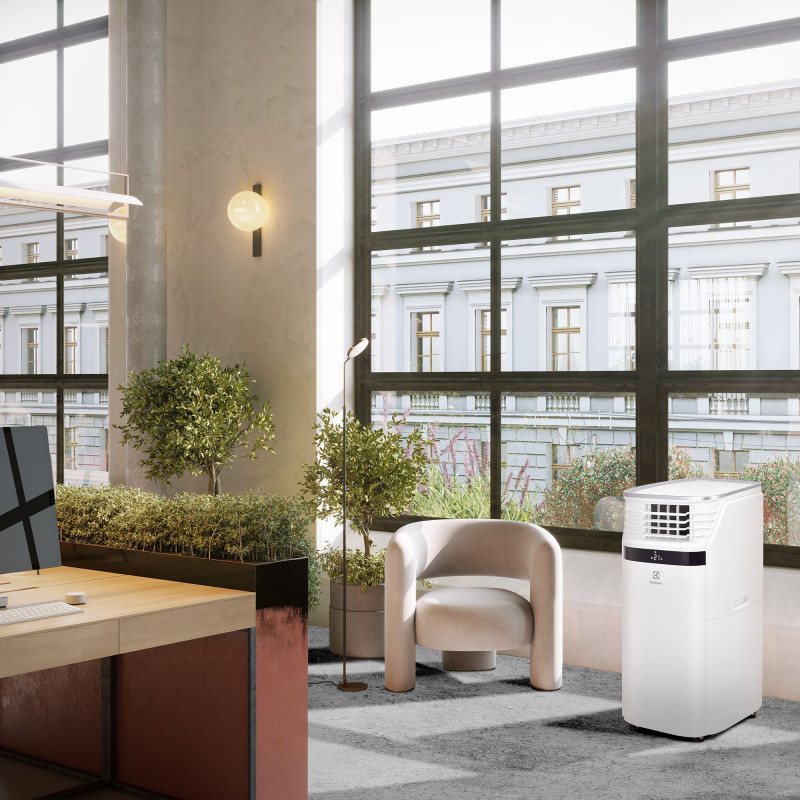 Мобильный кондиционер Electrolux Ice Column EACM-20 JK/N3 в интерьере (3)