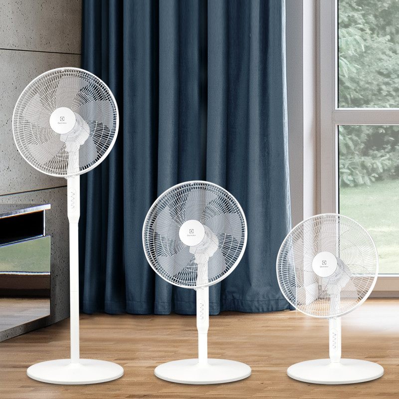 Напольный вентилятор  Electrolux EFF-1006W в интерьере