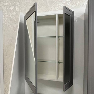 Шкаф с зеркалом Garda Stella-6 600R (M) З_2дв_600R_Stellla приоткрытые дверцы