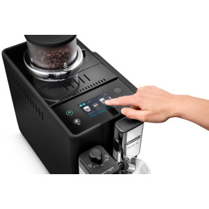 Кофемашина DeLonghi EXAM 440 55 B сенсорный экран