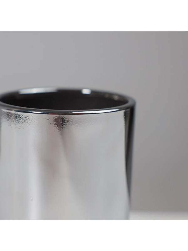 Стакан для зубной щетки и пасты AksHome Chroma вблизи