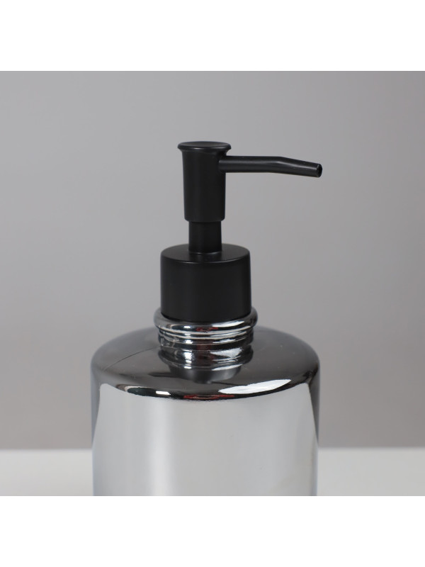 Дозатор жидкого мыла AksHome Chroma хром вбли