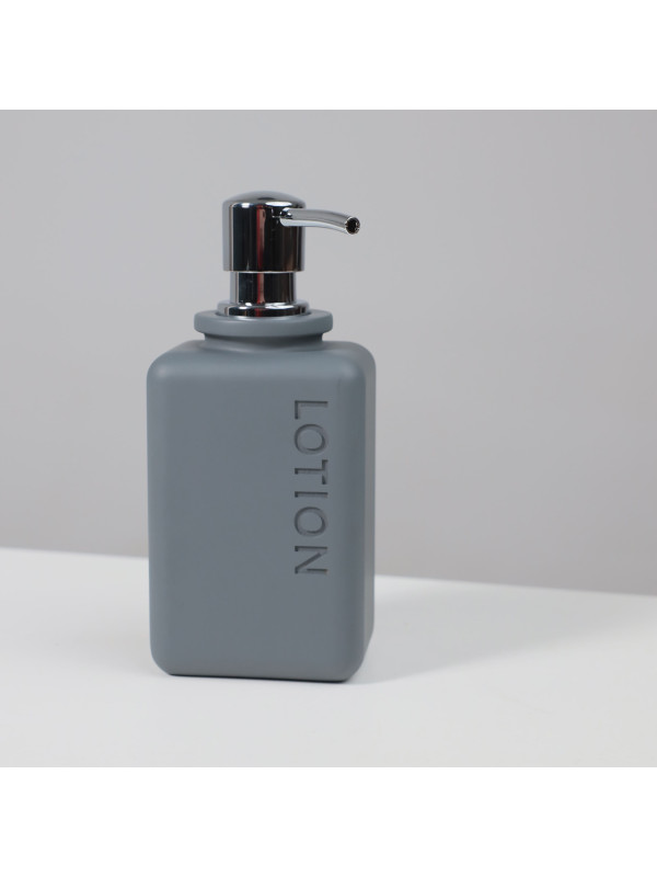 Дозатор жидкого мыла AksHome Haven серый в интерьере