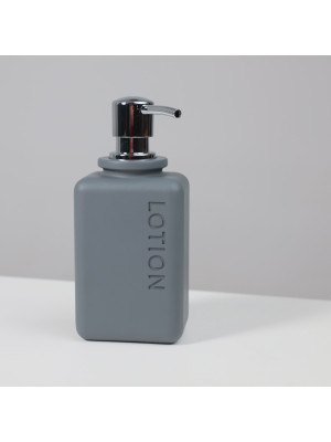 Дозатор жидкого мыла AksHome Haven серый в интерьере