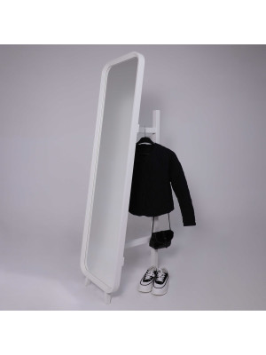 Зеркало Файрум Oland 46х169.5 белый в интерьере