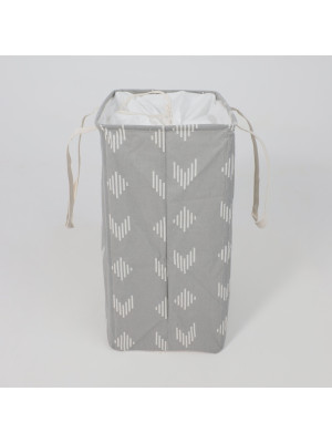Корзина для белья AksHome Becky серый (стрелы) сбоку