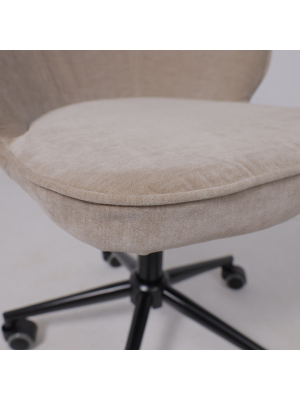 Кресло компьютерное AksHome Foxy бежевый вблизи