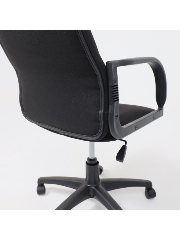 Кресло компьютерное Радом Diplomat KD С-11 черный под углом