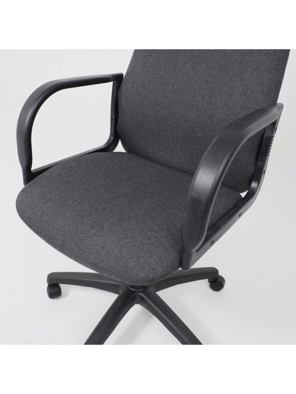 Кресло компьютерное Радом Diplomat KD С-38 серый сверху