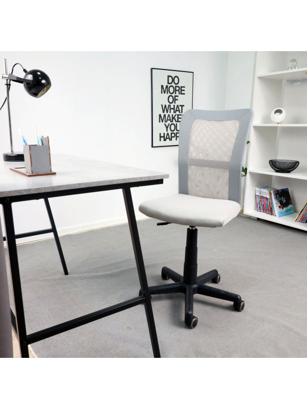 Кресло компьютерное AksHome Tempo серый в интерьере