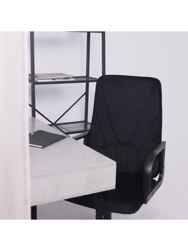 Кресло компьютерное AksHome Менеджер 01 черный в интерьере