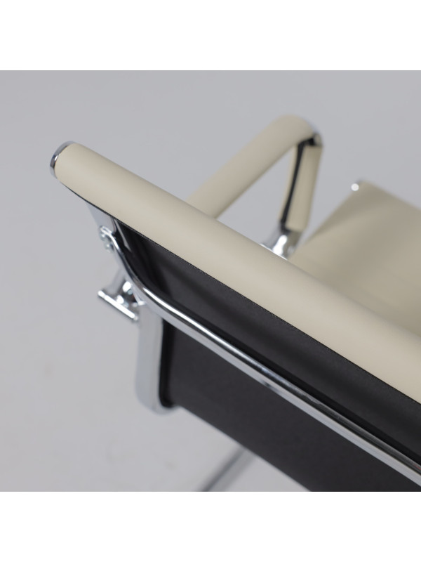 Стул офисный AksHome Mariani кремовый (экокожа) сверху